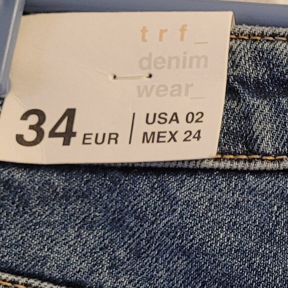 ✨NWT✨ ZARA trf High-Waist Distressed Jeans - Lace/Rhinestones/Pearls - Picture 10 of 16